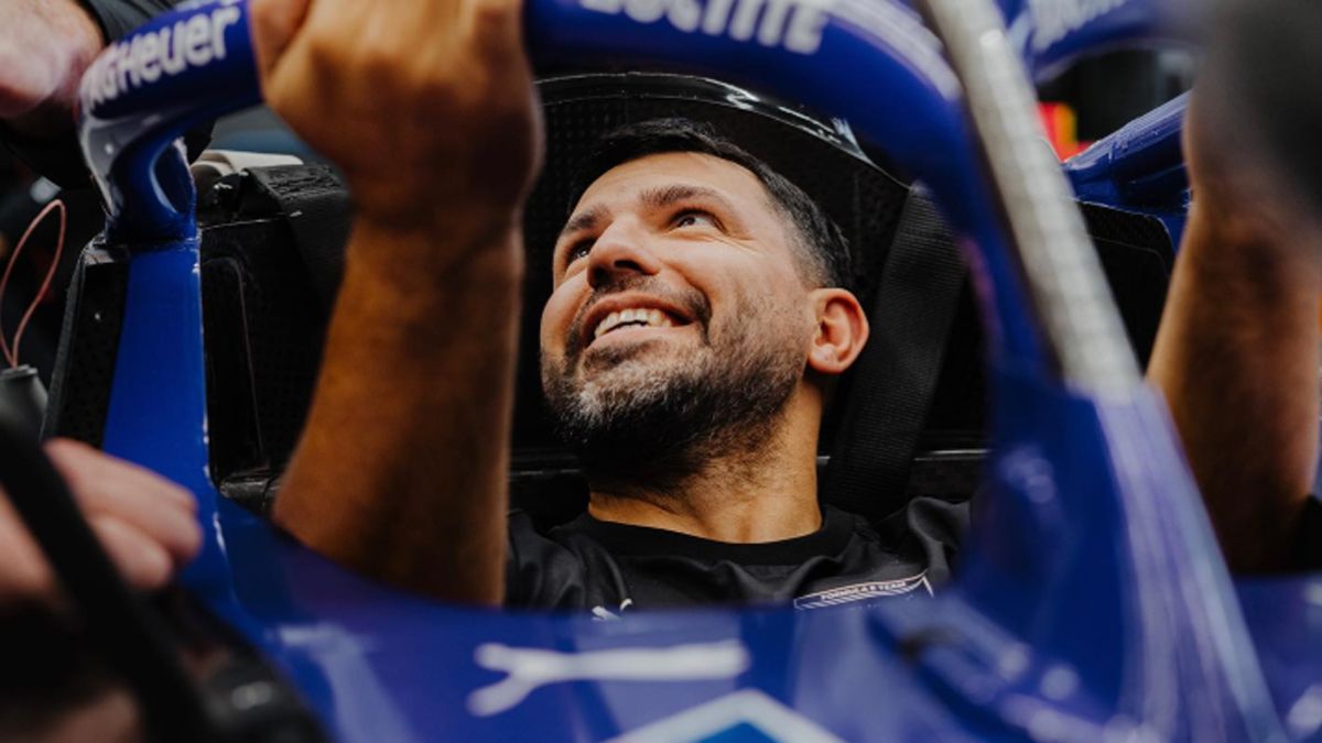 Agüero conducirá un Porsche de carrera.
