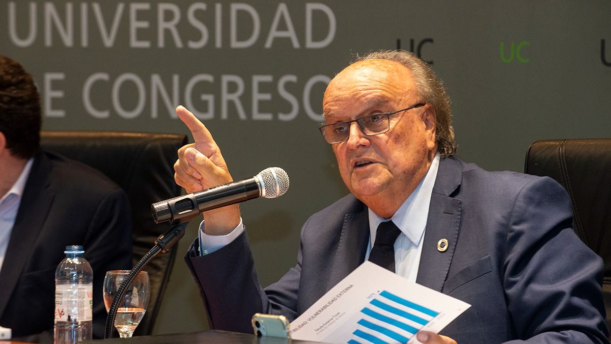 José Ignacio de Mendiguren, titular de Producción, también estará en el desayuno.