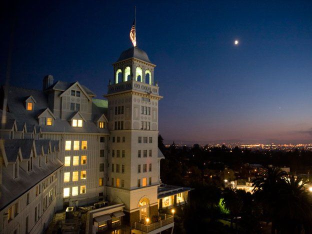 ¡Tétrico! Los Spurs se alojaron en un hotel embrujado y escucharon ruidos de un bebé