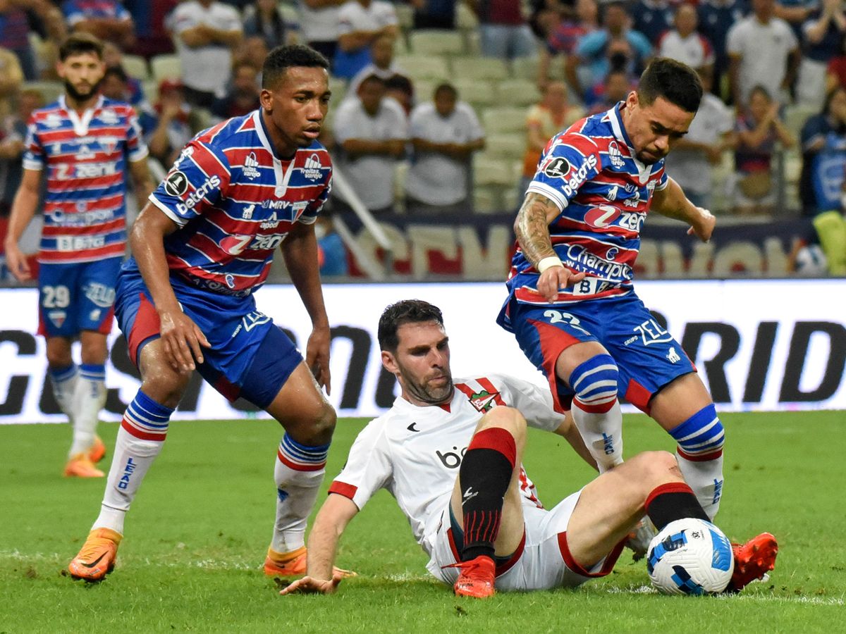 Estudiantes empató en Fortaleza y buscará el pase a cuartos de final de la Copa Libertadores
