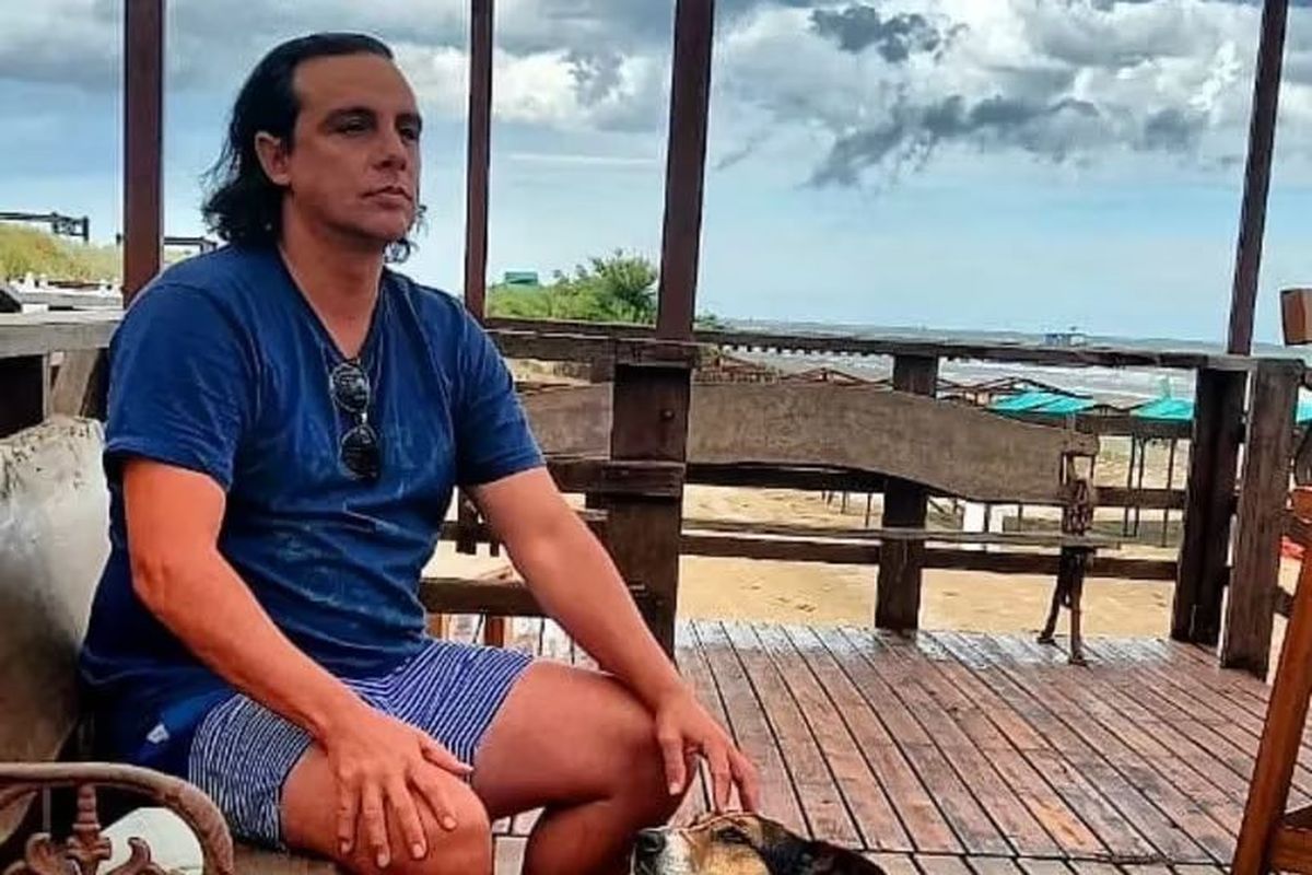 Actualmente Ponce de León vive en Villa La Angostura con su pareja Actualmente Ponce de León vive en Villa La Angostura con su pareja