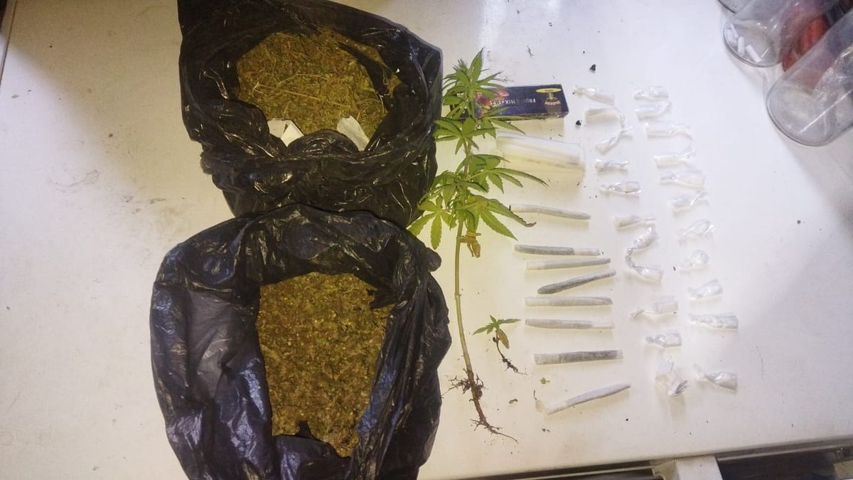 Hubo secuestro de drogas en el operativo. Hubo secuestro de drogas en el operativo.