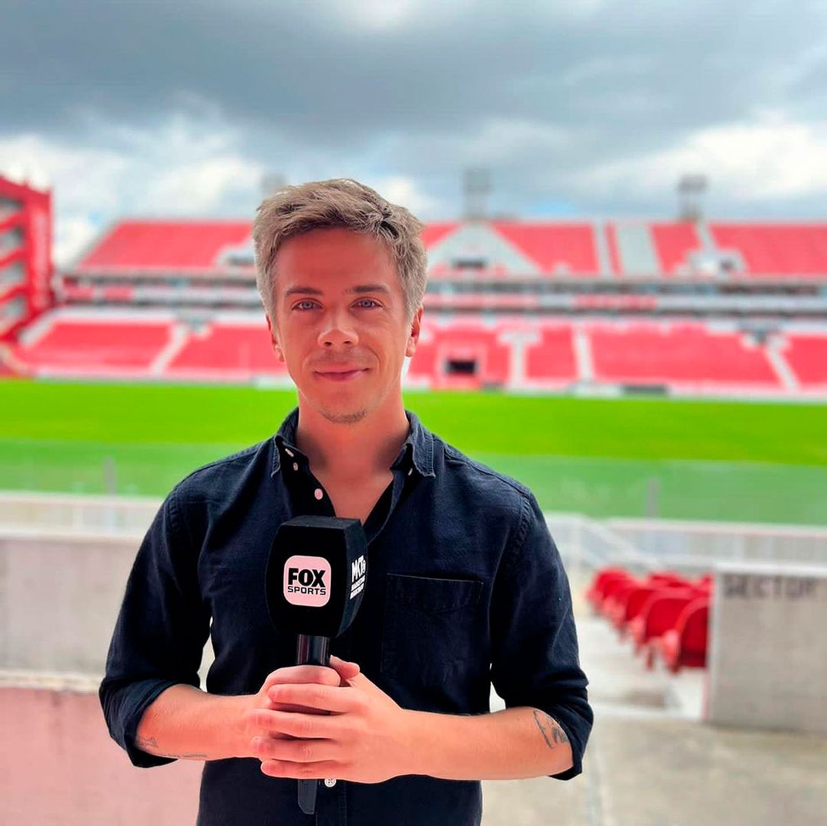Mariano Colombo es periodista deportivo y trabaja en Fox Sports Argentina. Mariano Colombo es periodista deportivo y trabaja en Fox Sports Argentina.