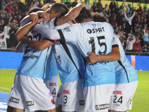 Colón venció a Tigre y es más puntero que nunca
