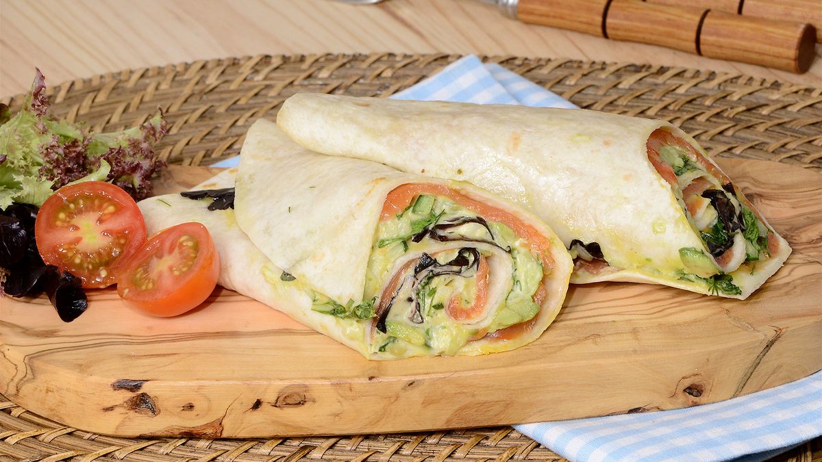 Wrap de lechuga con salmón, una opción nutritiva y rápida para tener un vientre plano. Wrap de lechuga con salmón, una opción nutritiva y rápida para tener un vientre plano.