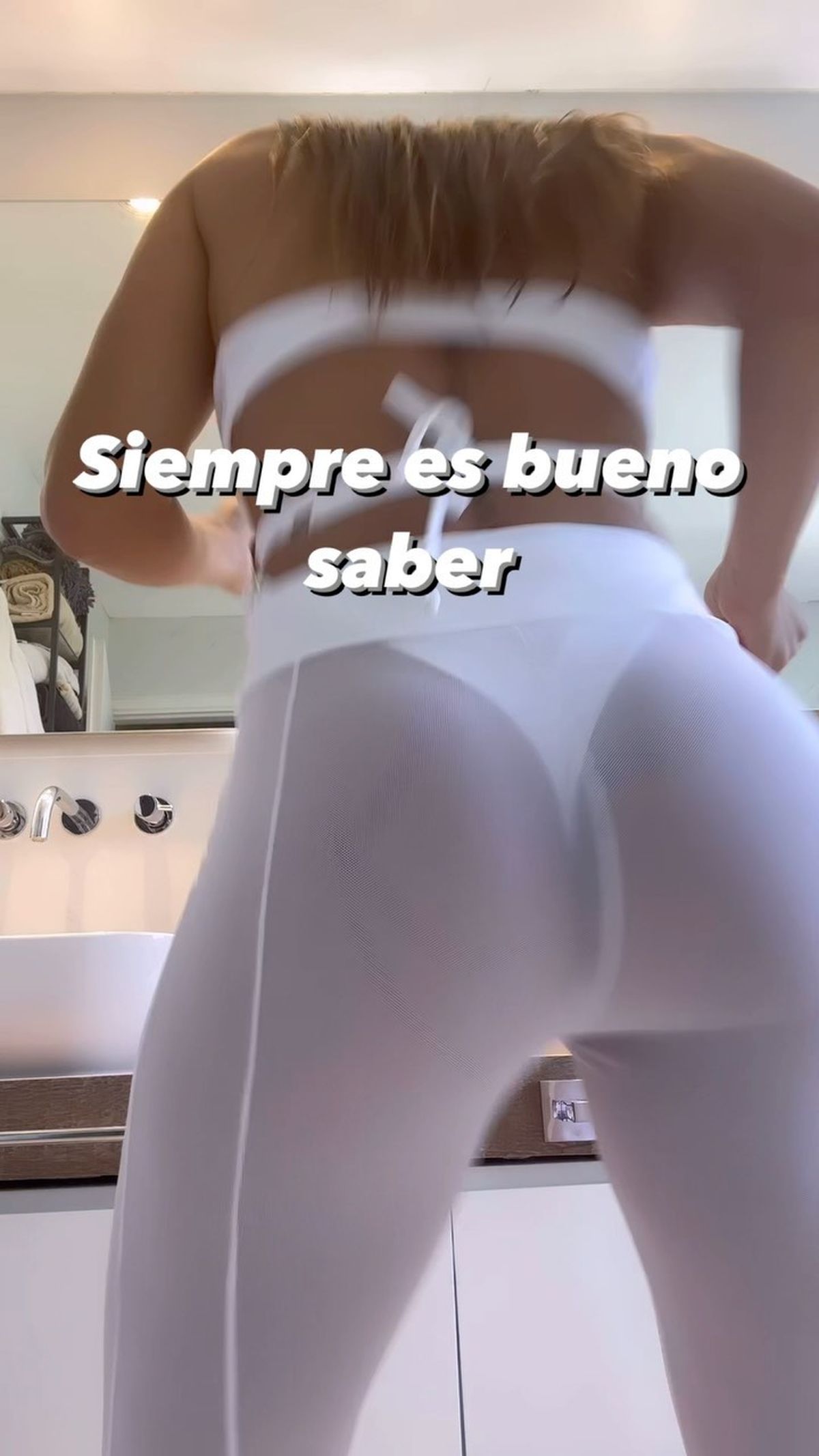 Las ultra transparencias del pantal&oacute;n m&aacute;s audaz de Cinthia Fern&aacute;ndez paralizan la siesta.