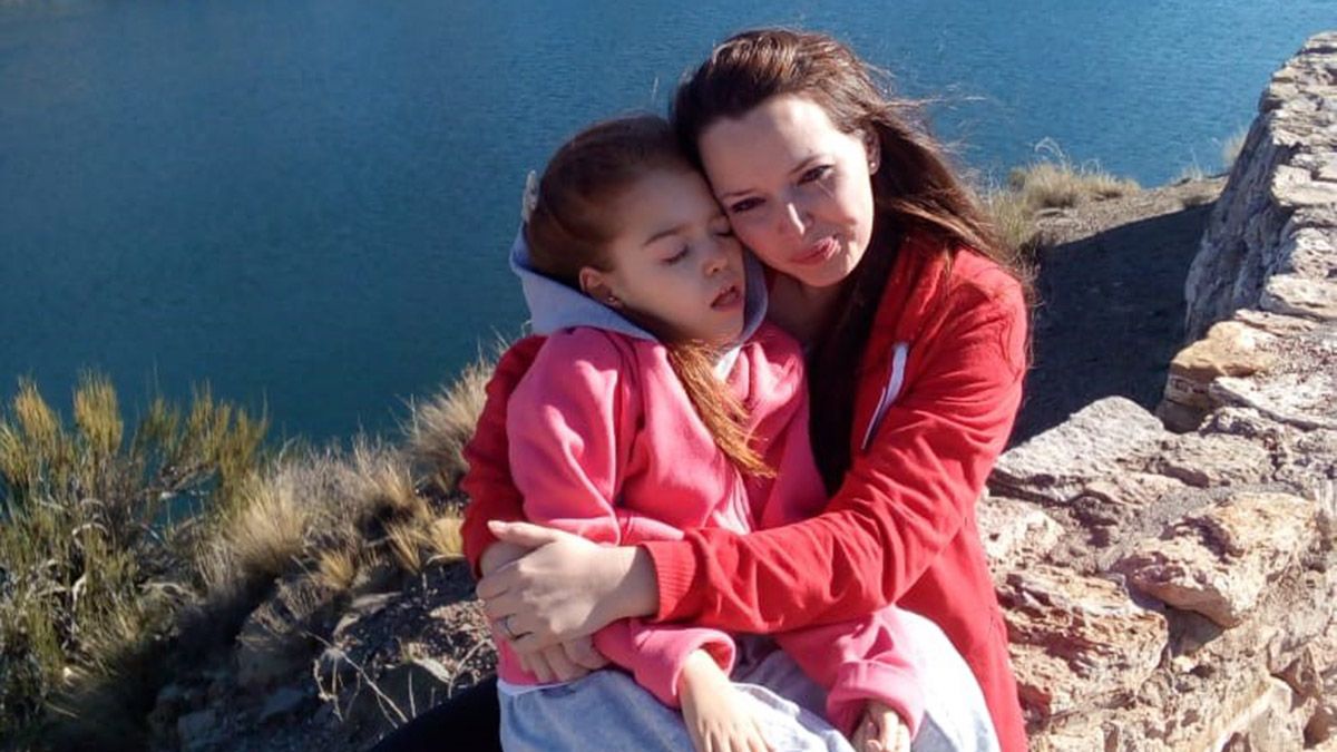 Indra Lara Bustos Rossini, la eterna batalla por la supervivencia de una niña de 10 años