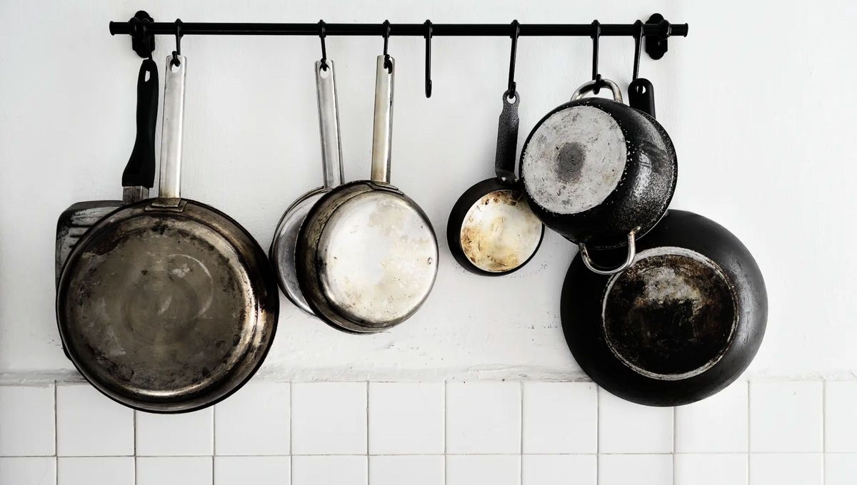Con este truco casero, tus ollas y sartenes quedarán relucientes