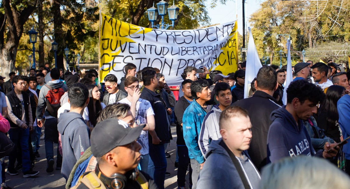 Los libertarios se desconcentraron sorprendidos por el silencio de Milei. Los libertarios se desconcentraron sorprendidos por el silencio de Milei.