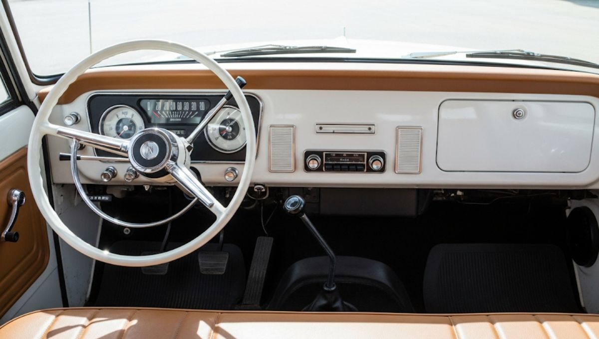 Así sería este antiguo SUV por dentro Así sería este antiguo SUV por dentro 