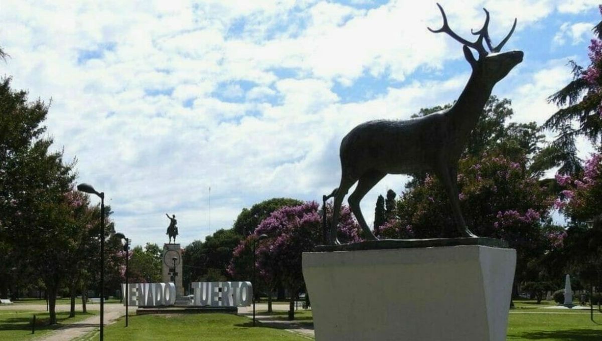 Esta ciudad también es conocida como "La Esmeralda del Sur" y la "Cuna de la Marcha San Lorenzo". Esta ciudad también es conocida como "La Esmeralda del Sur" y la "Cuna de la Marcha San Lorenzo". 