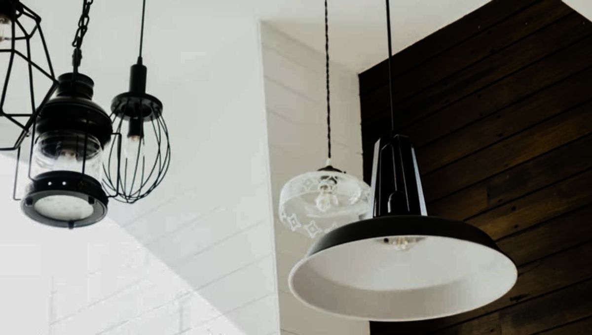 La lámpara de techo comienza a ser reemplazada poco a poco en los hogares