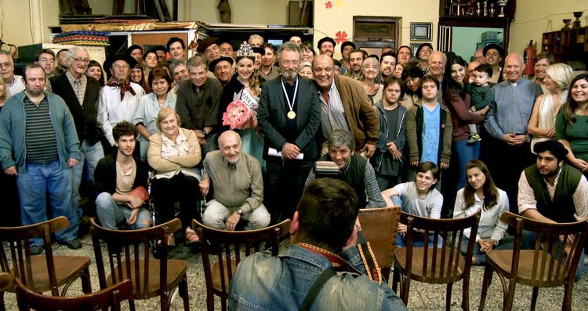 El Ciudadano Ilustre (2016) se filmó en el pueblo de Cañuelas. El Ciudadano Ilustre (2016) se filmó en el pueblo de Cañuelas. 