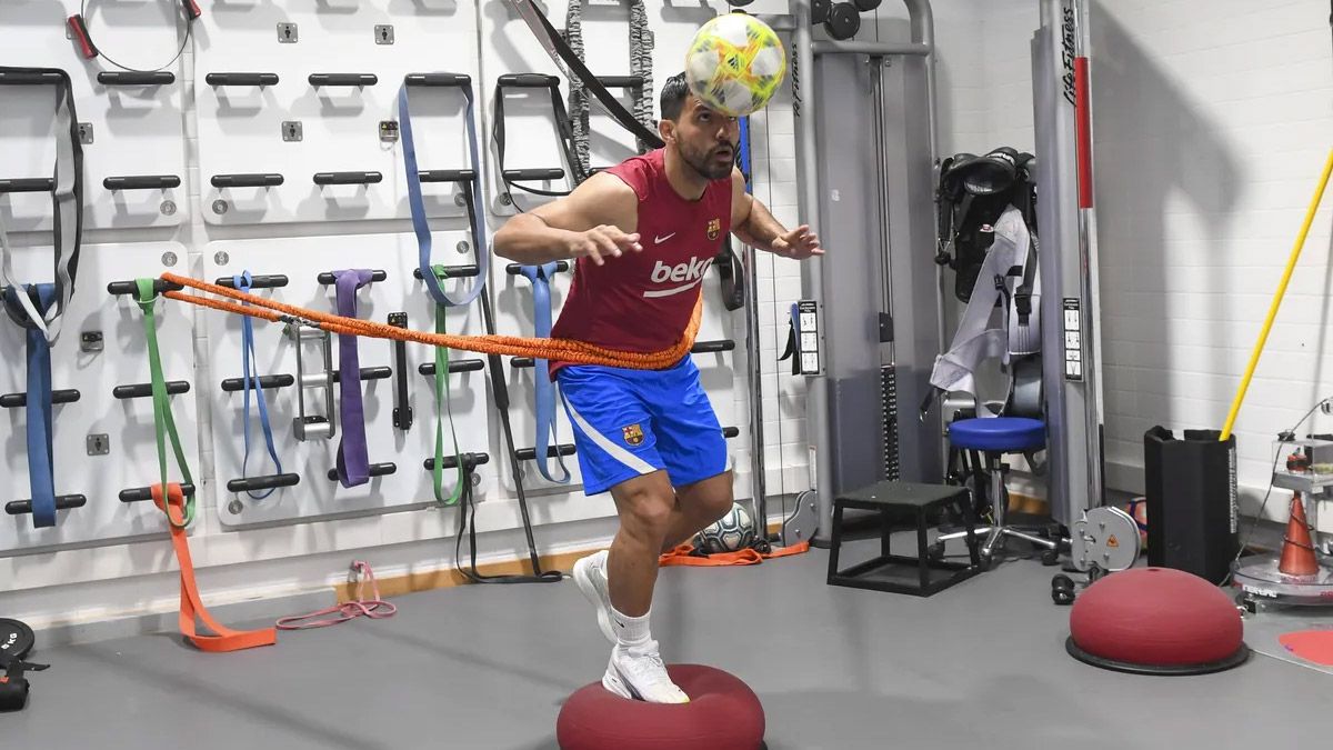 Koeman, sin vueltas al opinar de la situación del Kun Agüero