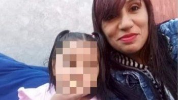 Un hombre asesinó a martillazos a su ex pareja y a su hija de dos años