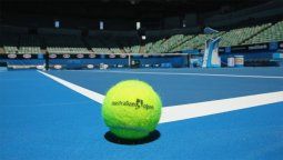 nuevos positivos mantienen en vilo al australia open
