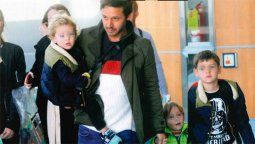 Las fotos de las vacaciones de Benjamín Vicuña con sus tres hijos en Chile
