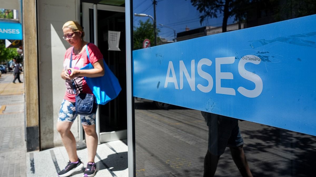 Para AUH y Jubilados: ANSES confirmó tres importantes ayudas económicas en el 2025