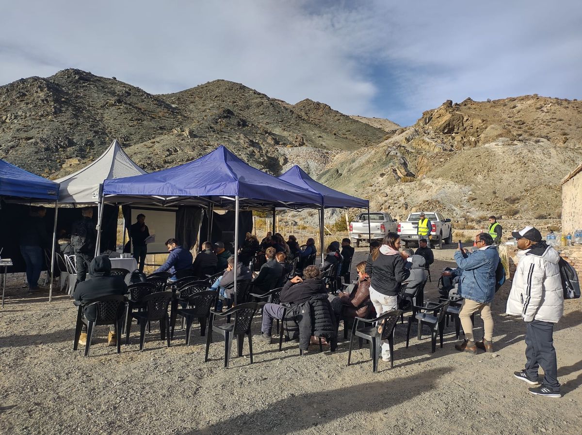 Audiencia pública del proyecto minero Don Ernesto, en Uspallata. Audiencia pública del proyecto minero Don Ernesto, en Uspallata.