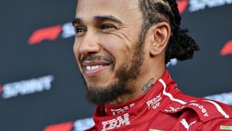 Lewis Hamilton superó a Max Verstappen y largará en el primer puesto del Gran Premio de Shanghai.