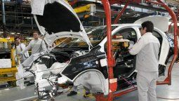 La industria automotriz le presenta al gobierno el plan estratégico 2030