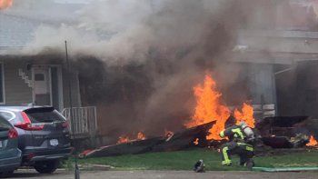 Video: Snowbirds mortal: el espectáculo aéreo que quería levantar el ánimo de los vecinos acabó en tragedia