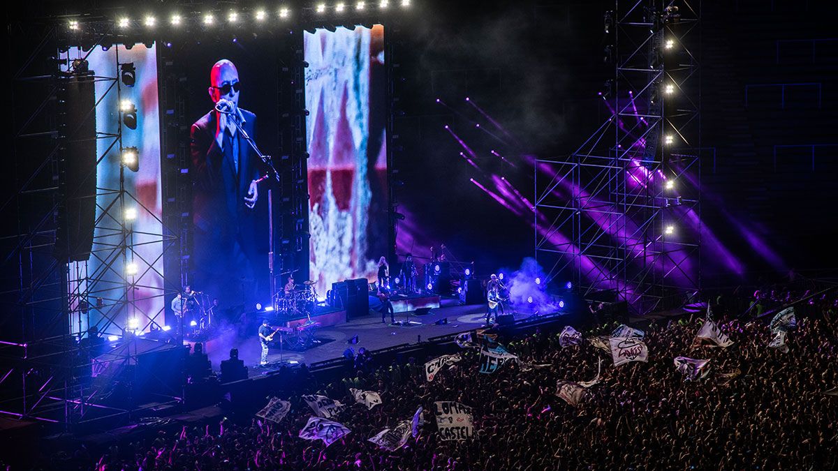 El Indio estrenó estrenó tres canciones en el show de Los Fundamentalistas en La Plata.