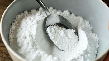 Mezclar maicena con bicarbonato: por qué recomiendan hacerlo y para qué sirve Mezclar maicena con bicarbonato: por qué recomiendan hacerlo y para qué sirve