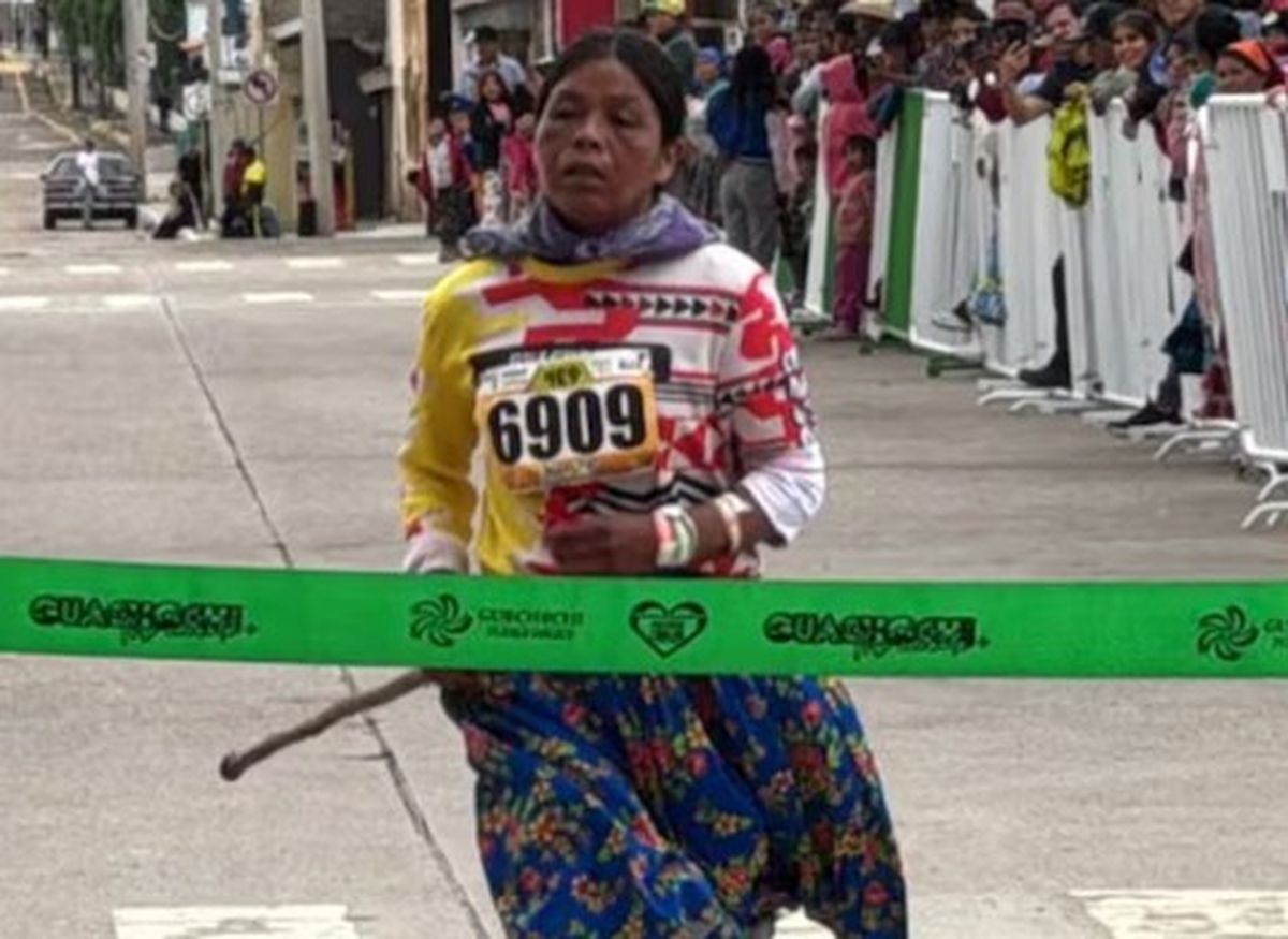 Candelaria Rivas gan&oacute; la prueba de atletismo.