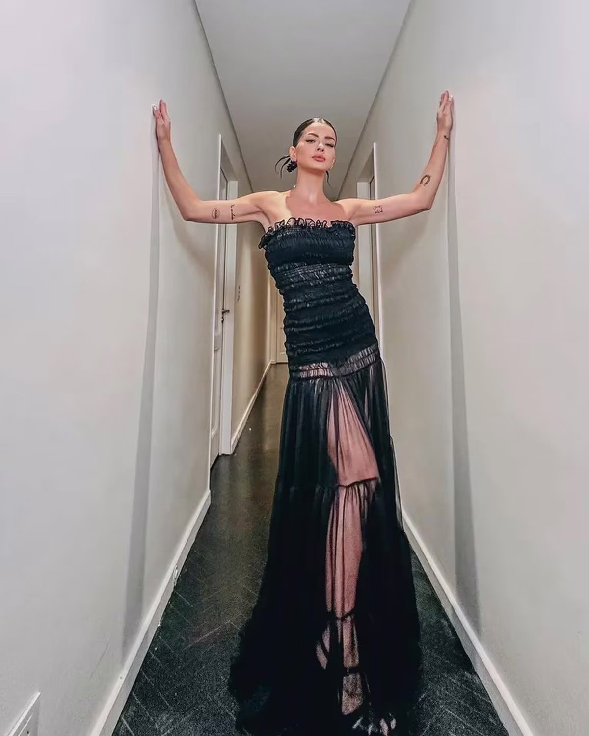 Evangelina Anderson y la China Suárez paralizan River con sus transparencias. Evangelina Anderson y la China Suárez paralizan River con sus transparencias.