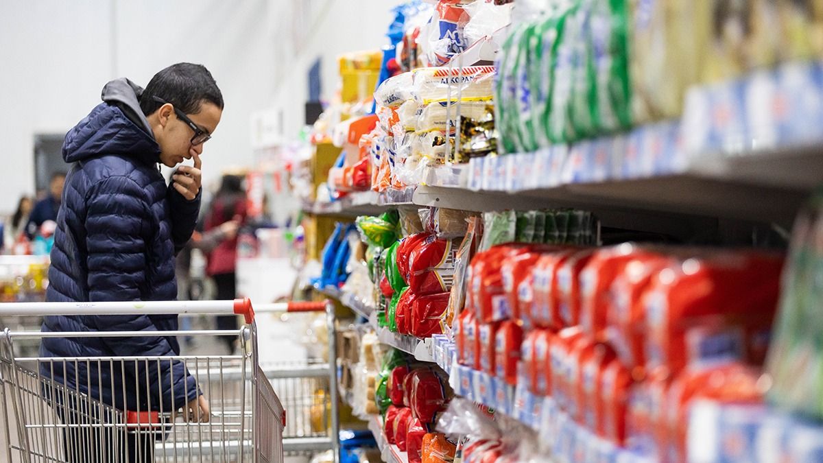 El consumo masivo tuvo una caída del 6,3% en septiembre y afectó más a la clase media