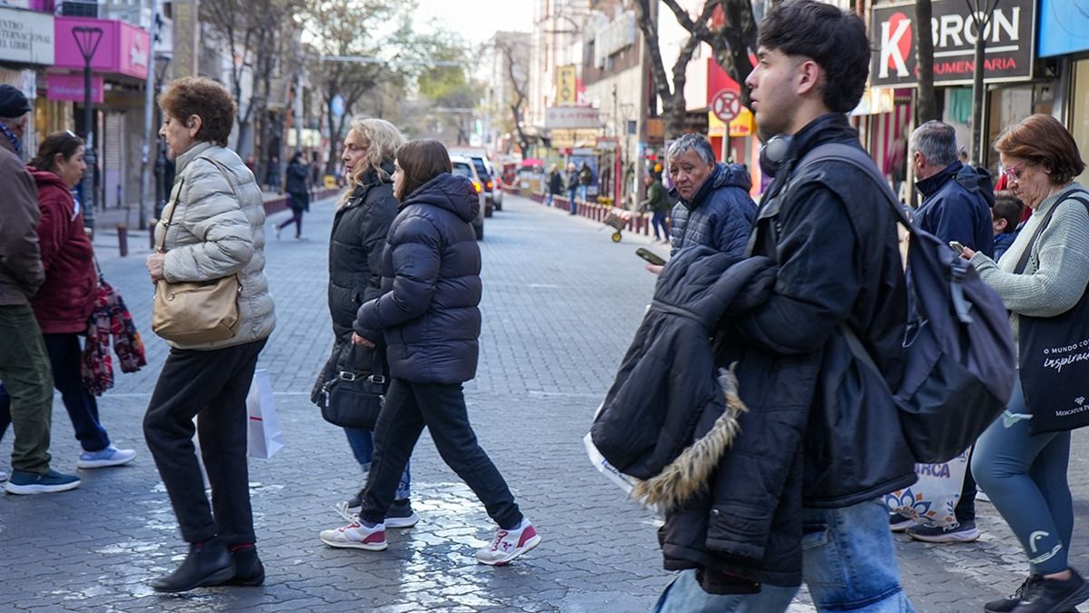 Este miércoles vuelve a ingresar un frente frío y otra vez reinarán las bajas temperaturas del invierno.