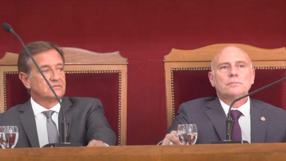 A pedido de Diputados, el presidente de la Suprema Corte, Dalmiro Garay, llamó a un pleno de ese tribunal para discutir un proyecto superador de la iniciativa original de reforma que propone Rodolfo Suarez.&nbsp;