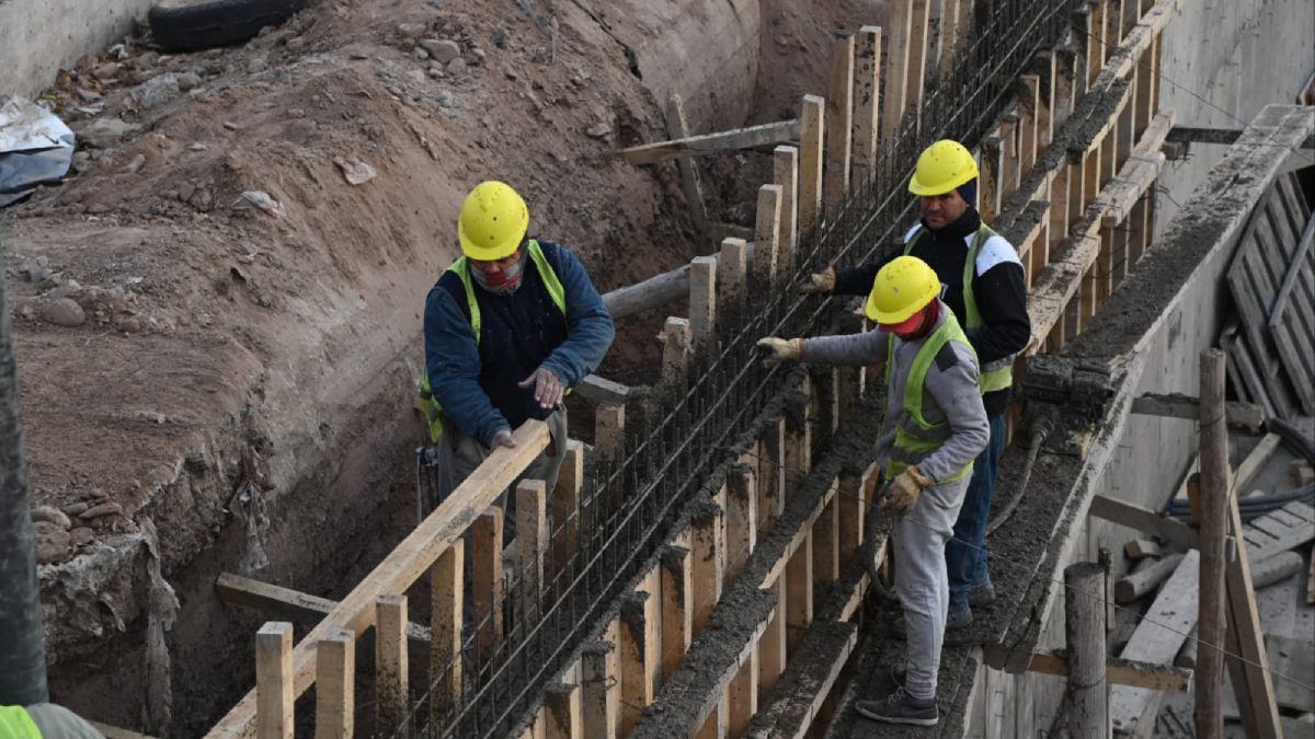 El costo de las obras para este puente le costará a la Municipalidad de Godoy Cruz cerca de 400 millones de pesos.