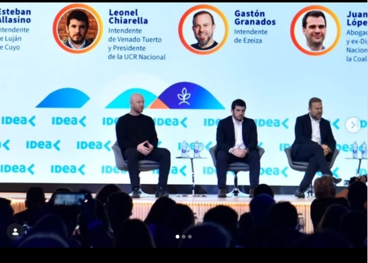 El intendente de Luján, Esteban Allasino, compartió panel en el Coloquio IDEA junto a sus pares de Venado Tuerto (Santa Fe) y de Ezeiza (Buenos Aires). Y se llevó los mayores aplausos de los empresarios.