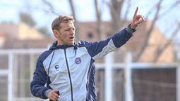El entrenador de Independiente Rivadavia, Martín Cicotello, repetirá el mismo equipo que le ganó al Rojo de Avellaneda para visitar a Atlético Tucumán.