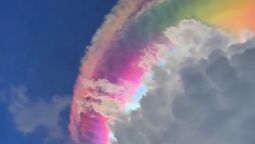 Las nubes parecían contener arcoíris, lo que, de cierta forma, es verdad.