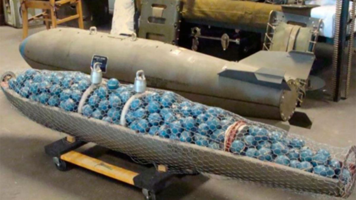 El uso de bombas de racimo es considerado crimen de guerra.