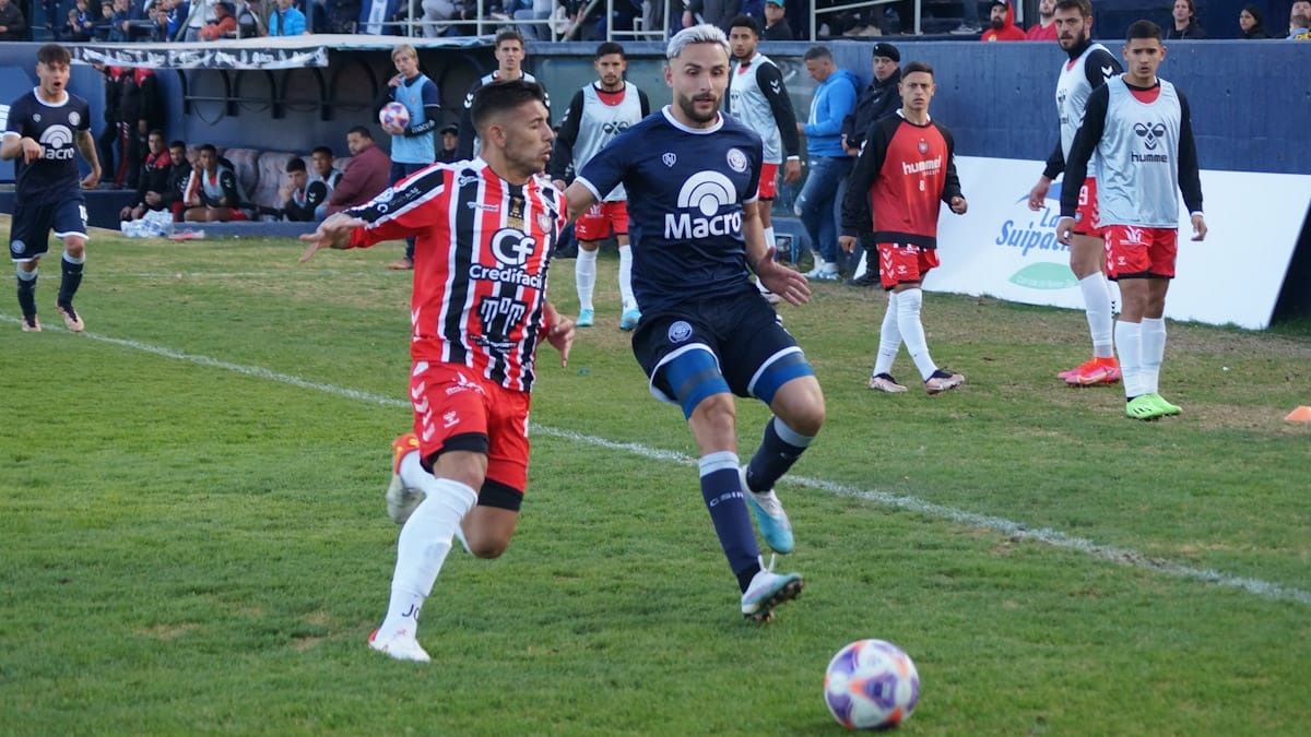 El Pipa Elordi ante Chacarita lo asistió a Ezequiel Ham que marcó un golazo en el Gargantini. El Pipa Elordi ante Chacarita lo asistió a Ezequiel Ham que marcó un golazo en el Gargantini.