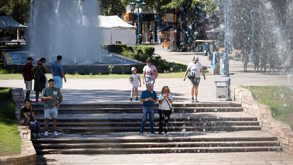 El fin de semana se espera buen tiempo con máximas que podrían llegar a los 29 grados, según el pronóstico del tiempo en Mendoza.