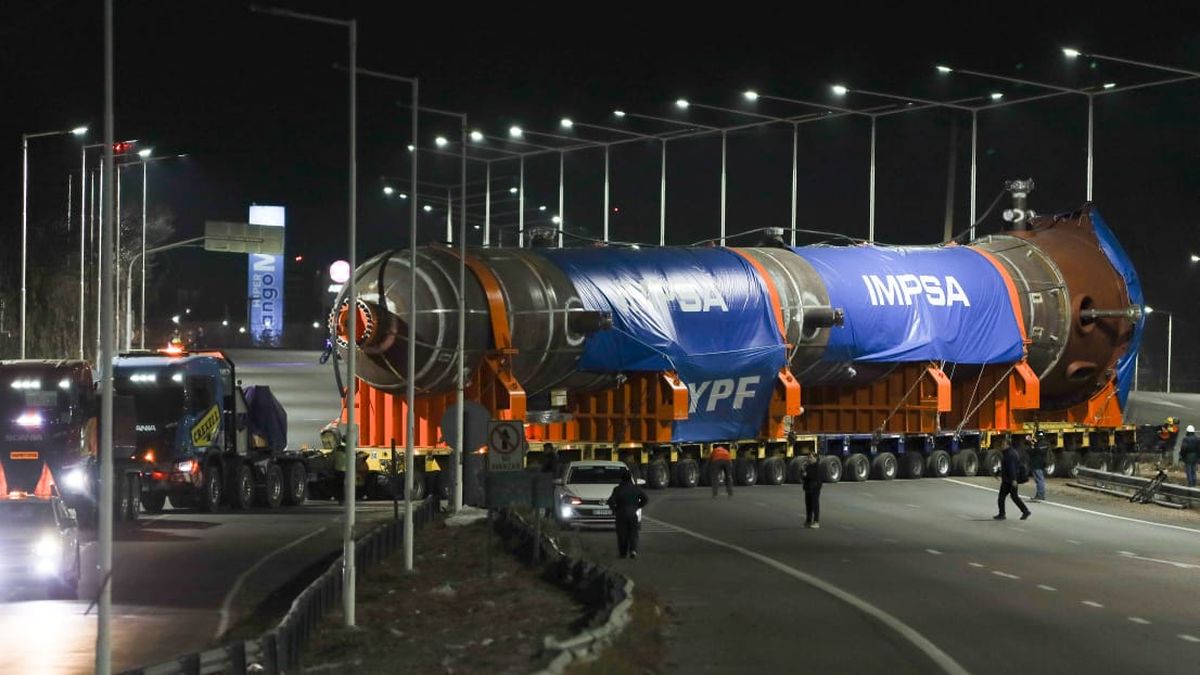 El reactor más pesado del país lo construyó IMPSA para YPF. El reactor más pesado del país lo construyó IMPSA para YPF.
