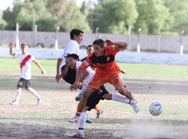 La primera final: el domingo a las 11