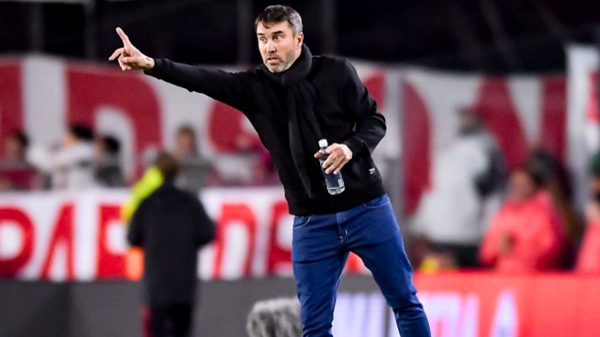 El Chacho Coudet prepara el once de River para enfrentar a Rosario Central por las semifinales del Torneo Apertura.&nbsp;