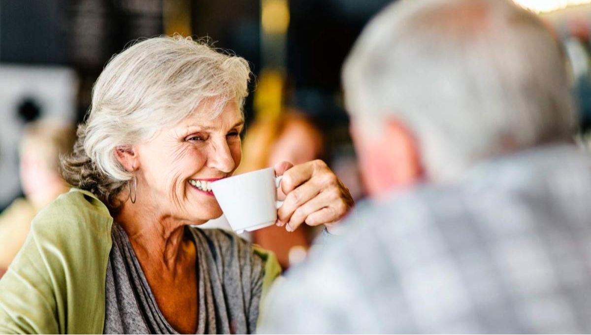 Los adultos mayores pueden fortalecer su memoria a través de una infusión