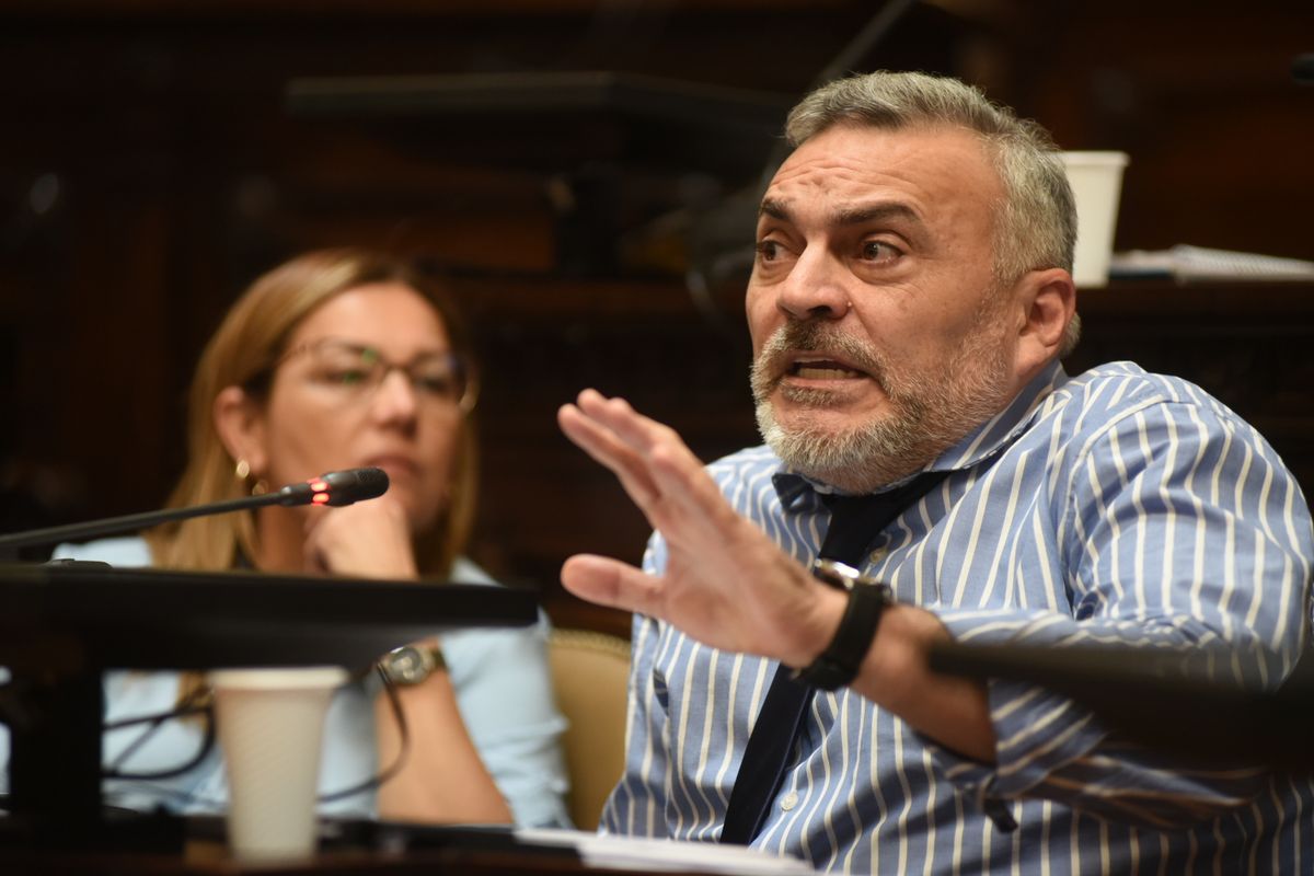 Félix González, senador justicialista y ex funcionario del gobernador Francisco Pérez se opuso a PSJ. Félix González, senador justicialista y ex funcionario del gobernador Francisco Pérez se opuso a PSJ.