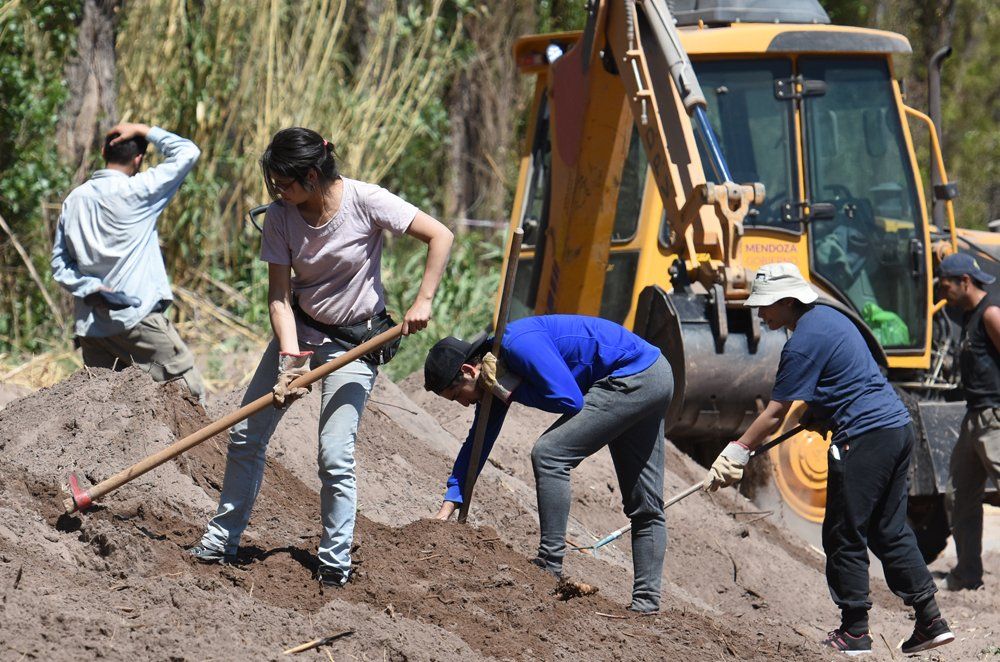 Se realizaron muchas excavaciones para encontrar el cuerpo de Johana Chacón. Se realizaron muchas excavaciones para encontrar el cuerpo de Johana Chacón.