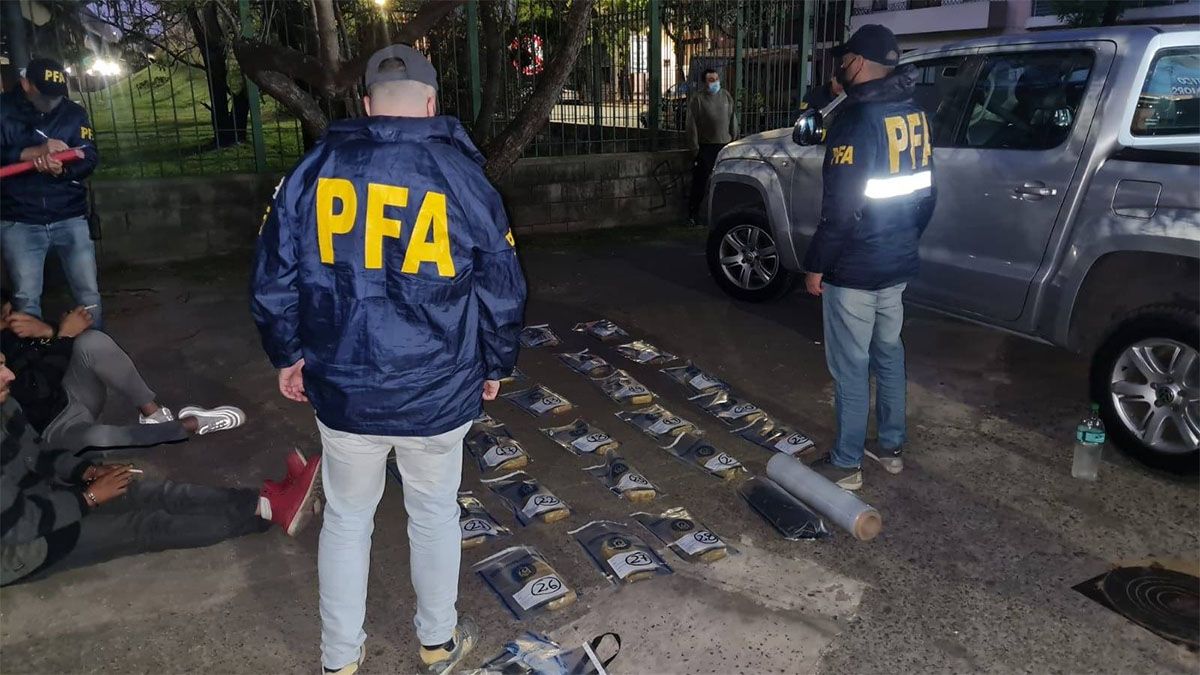 Capturaron en Las Heras a un hombre con vínculo con una banda narco porteña