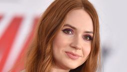 Karen Gillan es una de las protagonistas de esta emocionante aventura de Netflix. 
