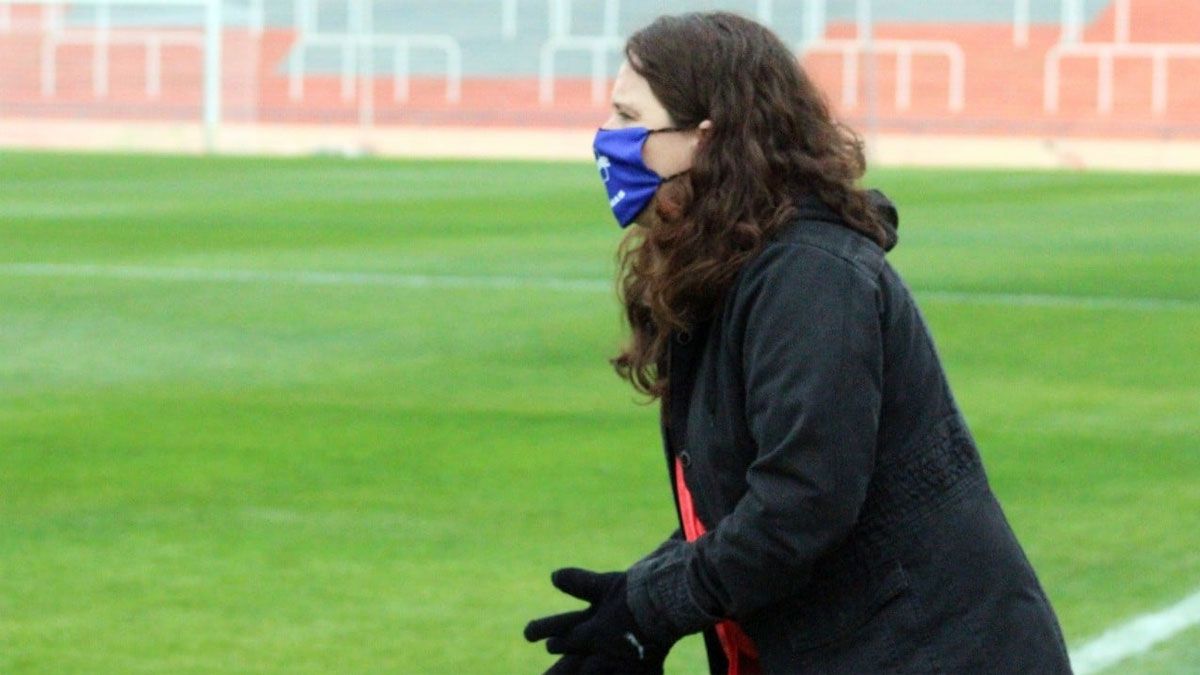 Villalobos en uno de los encuentros que dirigió en Mendoza.