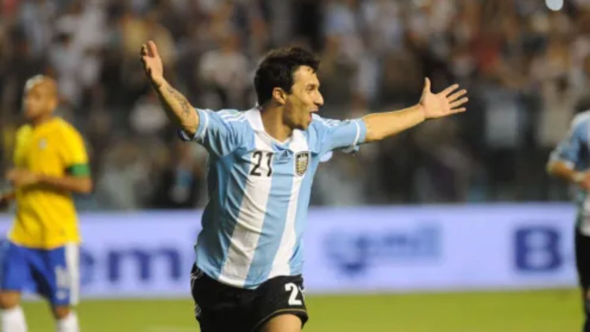 El último antecedente de una Selección argentina "local" fue en 2012, cuando la albiceleste le ganó a Brasil con dos goles de Nacho Scocco. El último antecedente de una Selección argentina "local" fue en 2012, cuando la albiceleste le ganó a Brasil con dos goles de Nacho Scocco.